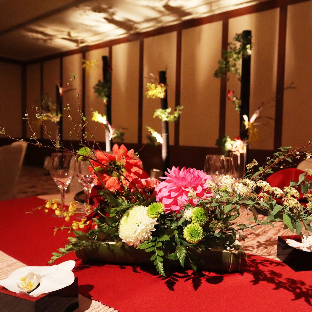 ホテルウエディングの魅力【茨木春草園】